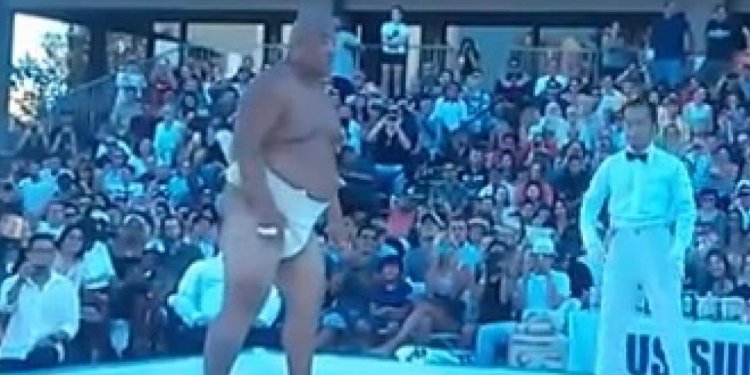 See Sumo Wrestler Body Slam A