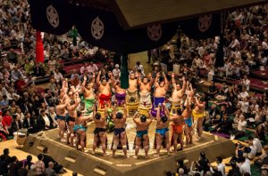 how exactly to Watch Sumo in Tokyo with teenagers
