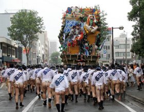 Yamakasa Matsuri